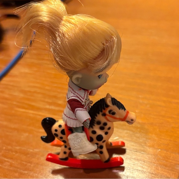 Liddle Kiddles Calamity Jiddle & Red Rocking Horse 1960’s Vintage - Picture 4 of 5